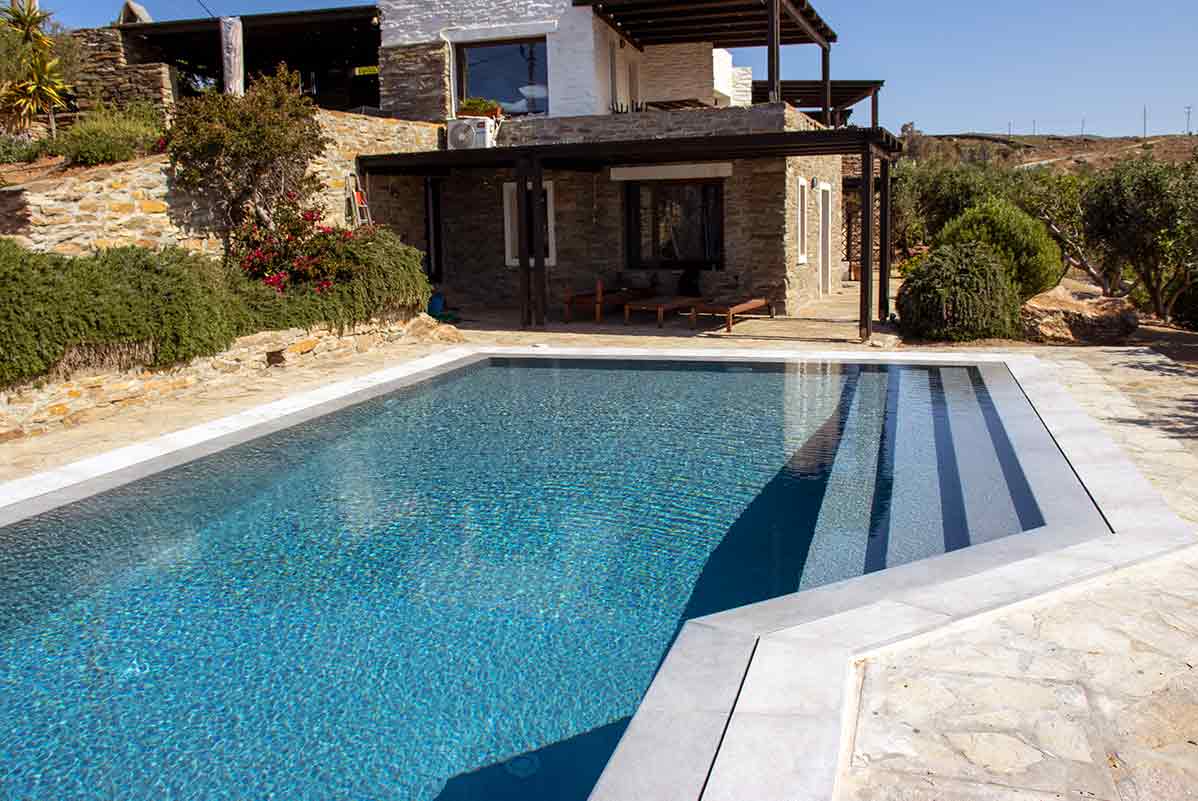 Pool renovation in Kea island